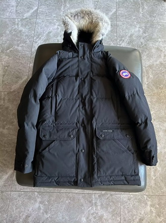 Canada Goose Coat (black)-221