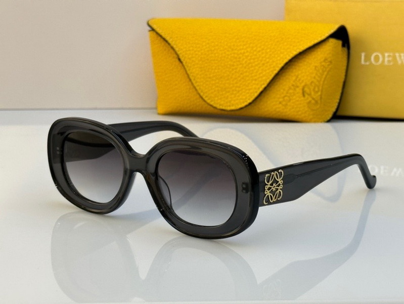 Loewe Sunglasses(AAAA)-379