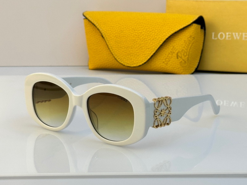 Loewe Sunglasses(AAAA)-377