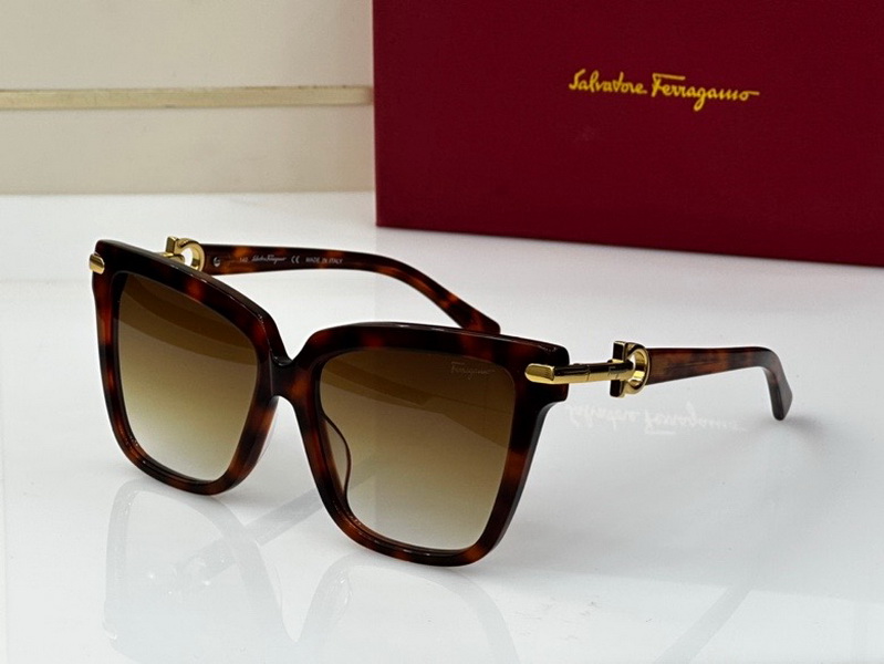 Ferragamo Sunglasses(AAAA)-467