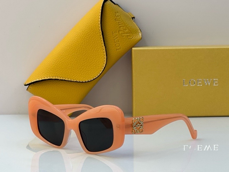 Loewe Sunglasses(AAAA)-345