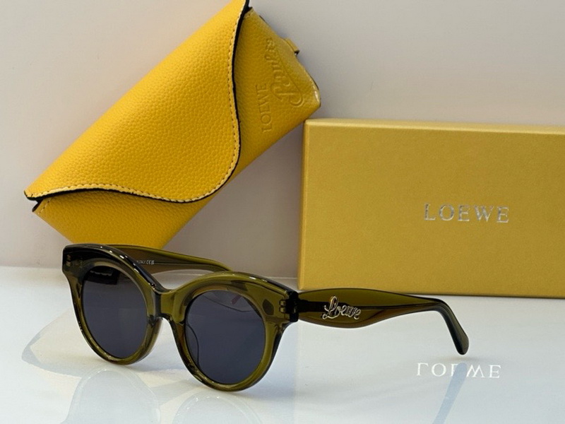 Loewe Sunglasses(AAAA)-339