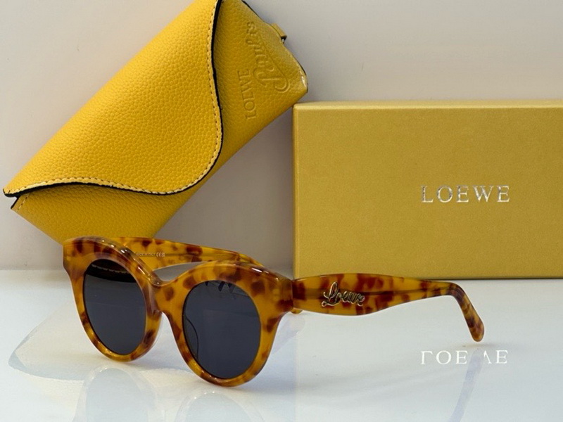 Loewe Sunglasses(AAAA)-336