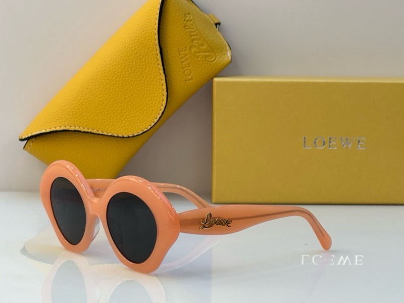 Loewe Sunglasses(AAAA)-332