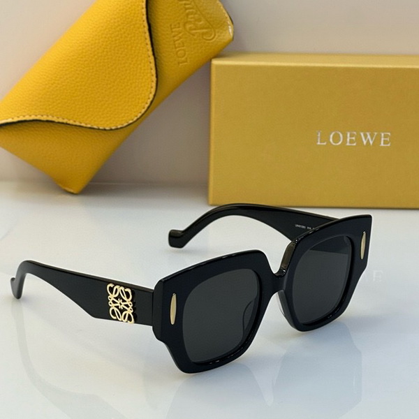 Loewe Sunglasses(AAAA)-322