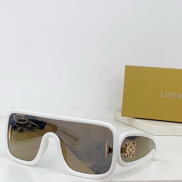 Loewe Sunglasses(AAAA)-306
