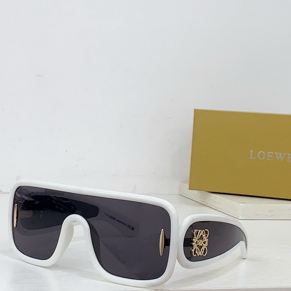 Loewe Sunglasses(AAAA)-302