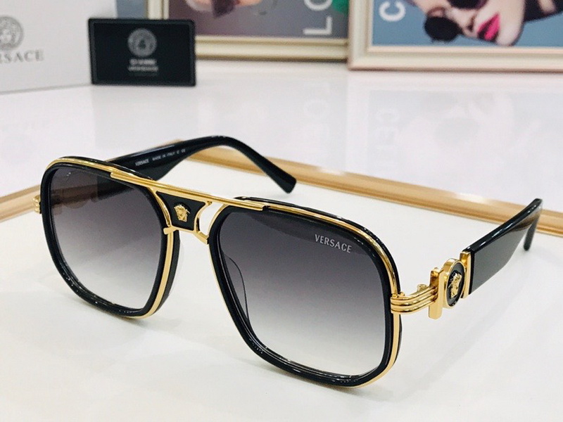 Versace Sunglasses(AAAA)-1818