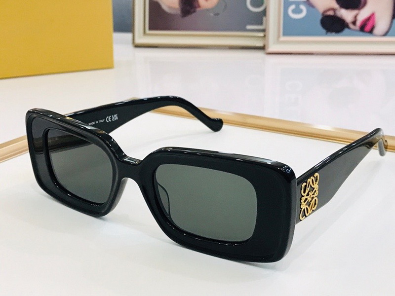 Loewe Sunglasses(AAAA)-278