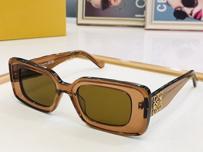 Loewe Sunglasses(AAAA)-277