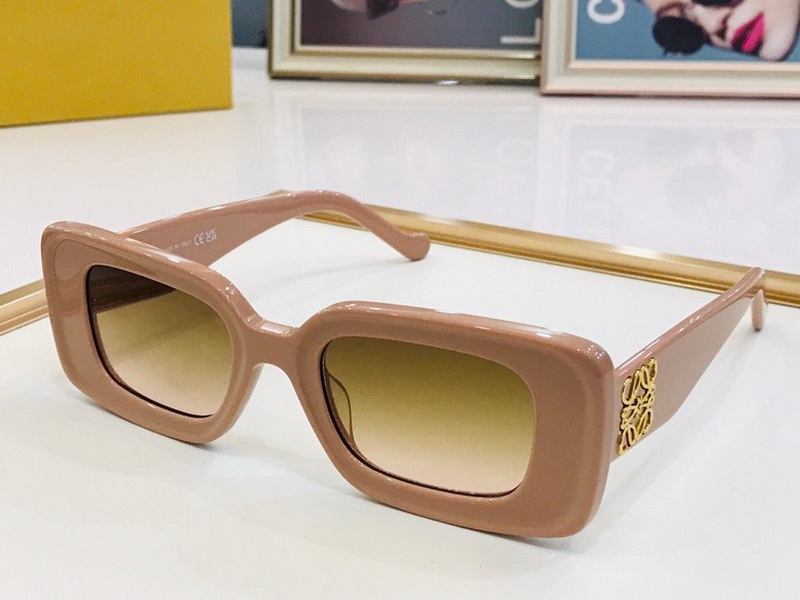 Loewe Sunglasses(AAAA)-273