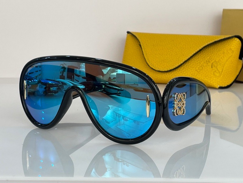 Loewe Sunglasses(AAAA)-264