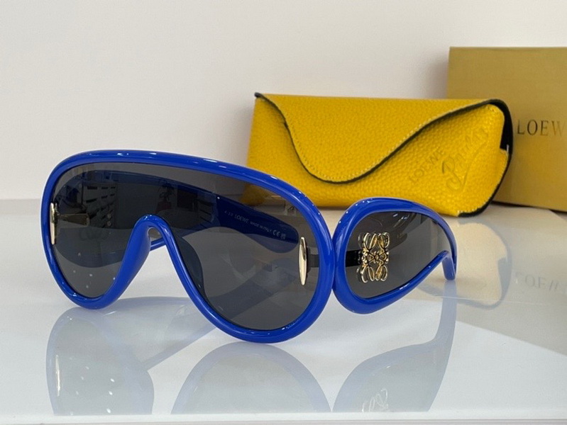 Loewe Sunglasses(AAAA)-265