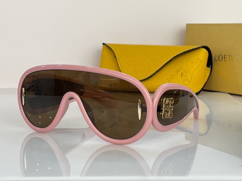 Loewe Sunglasses(AAAA)-261