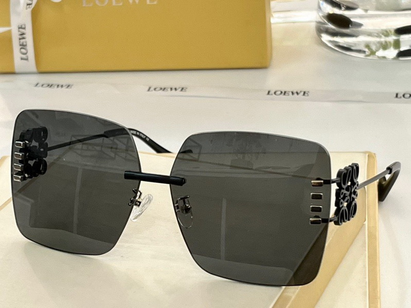 Loewe Sunglasses(AAAA)-218