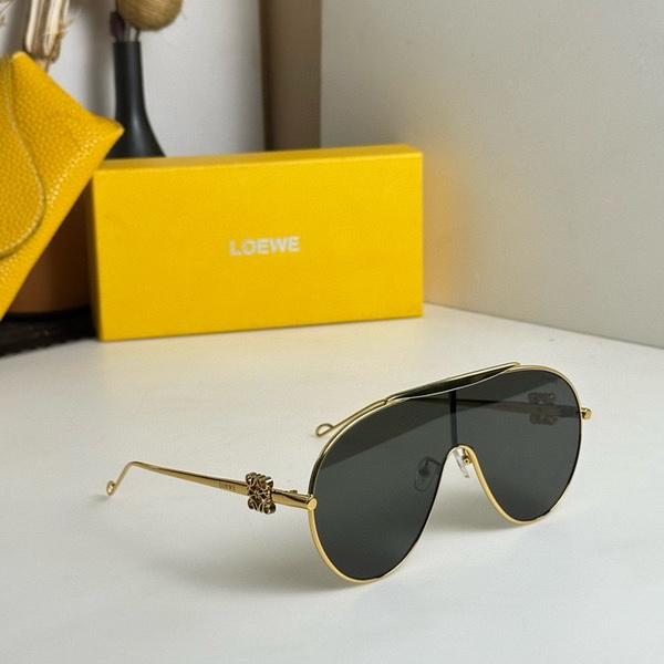 Loewe Sunglasses(AAAA)-213