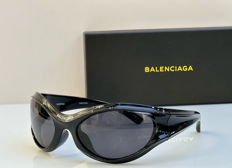 Balenciaga Sunglasses(AAAA)-297