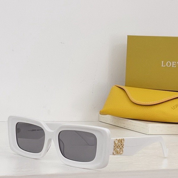 Loewe Sunglasses(AAAA)-207