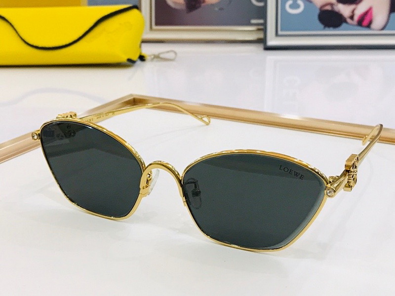 Loewe Sunglasses(AAAA)-162