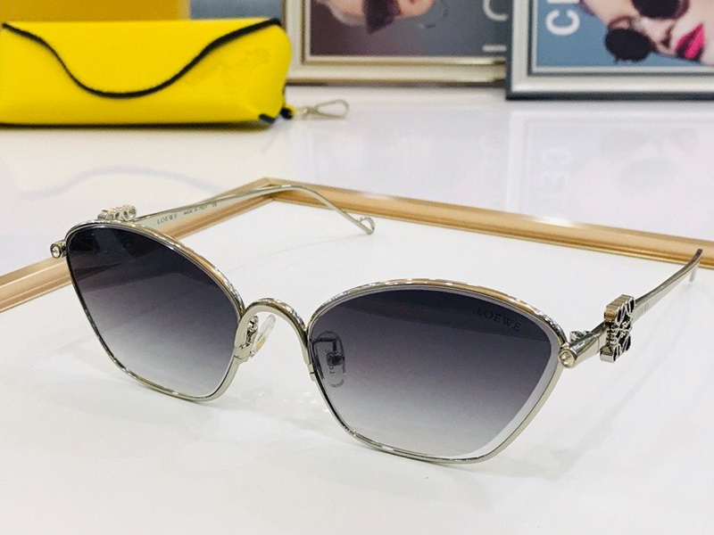 Loewe Sunglasses(AAAA)-158