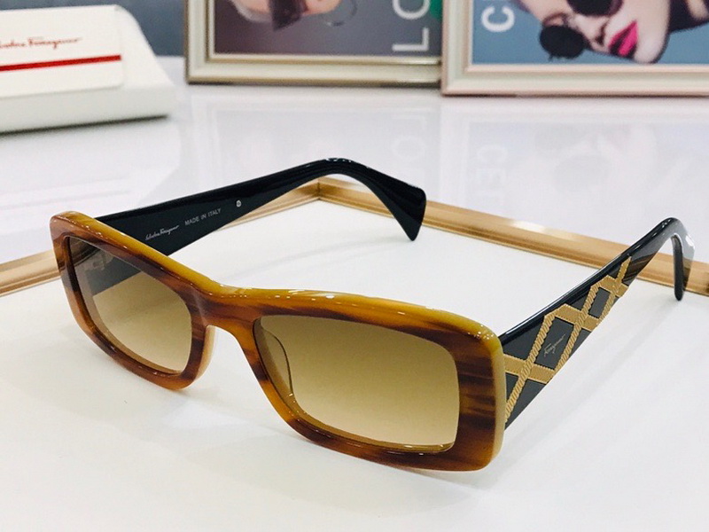Ferragamo Sunglasses(AAAA)-290