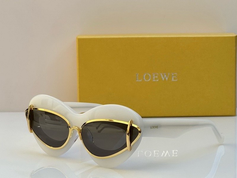 Loewe Sunglasses(AAAA)-121