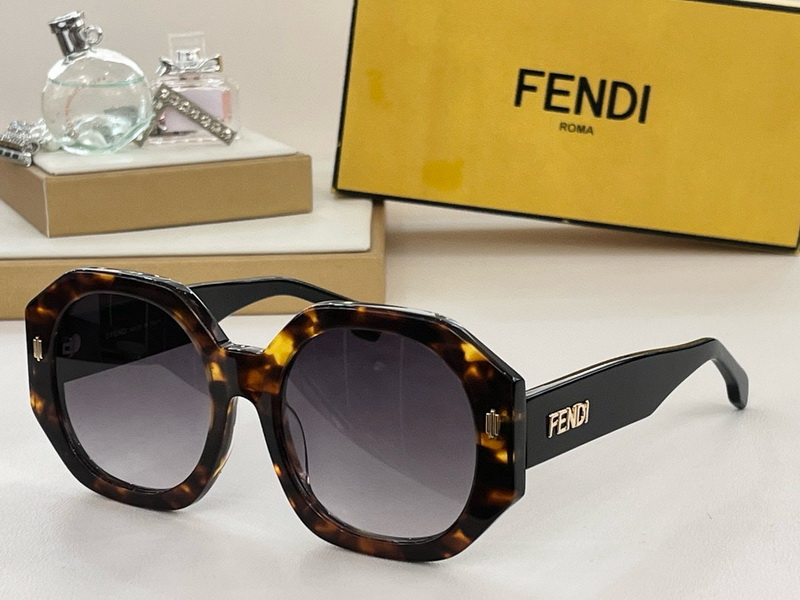 Fendi Sunglasses(AAAA)-417