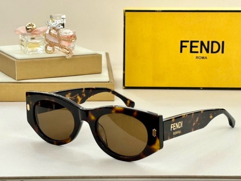 Fendi Sunglasses(AAAA)-411