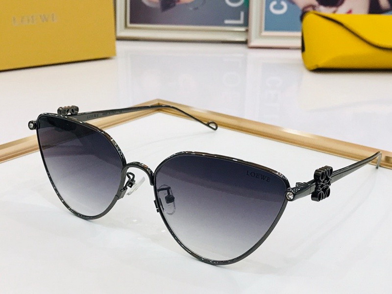 Loewe Sunglasses(AAAA)-109