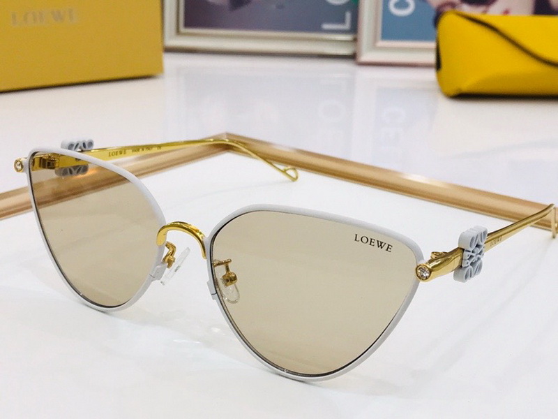 Loewe Sunglasses(AAAA)-106