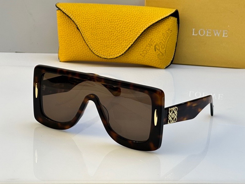 Loewe Sunglasses(AAAA)-095