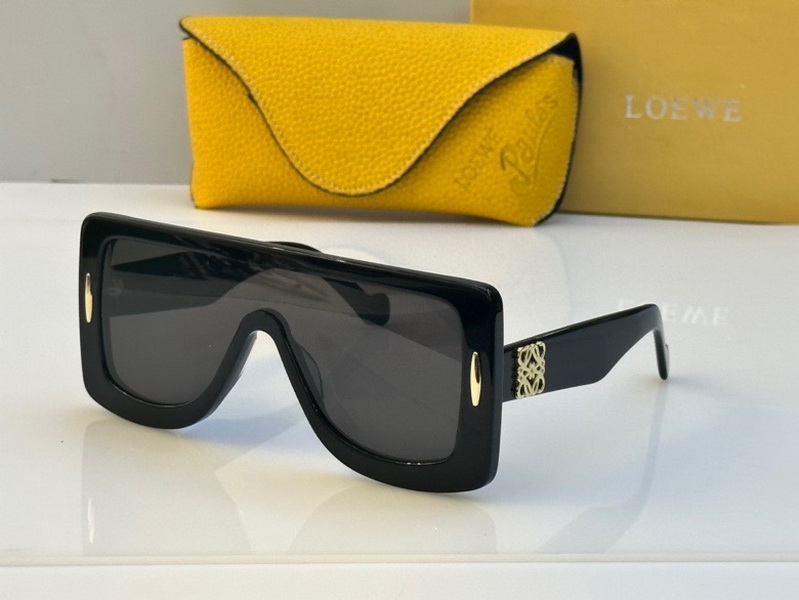 Loewe Sunglasses(AAAA)-092