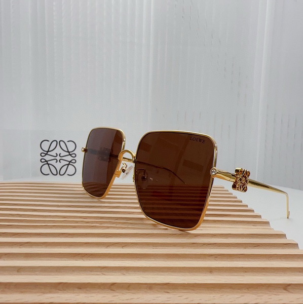 Loewe Sunglasses(AAAA)-085