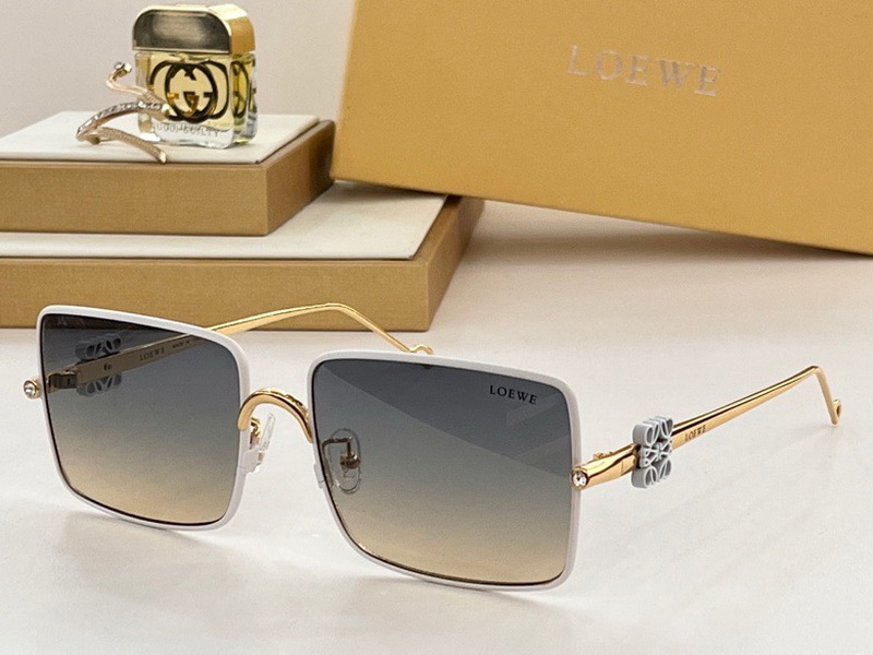 Loewe Sunglasses(AAAA)-071