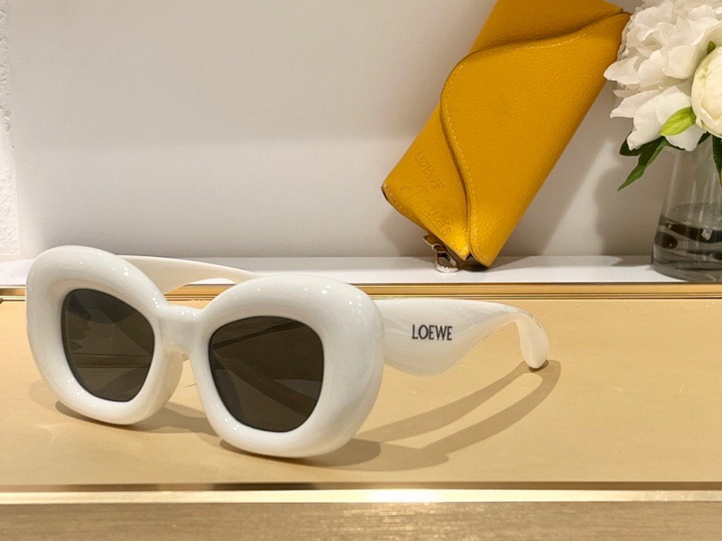 Loewe Sunglasses(AAAA)-062