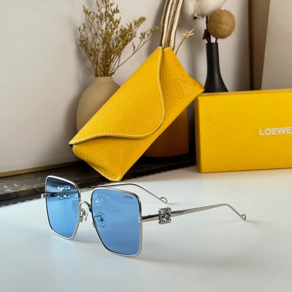 Loewe Sunglasses(AAAA)-011