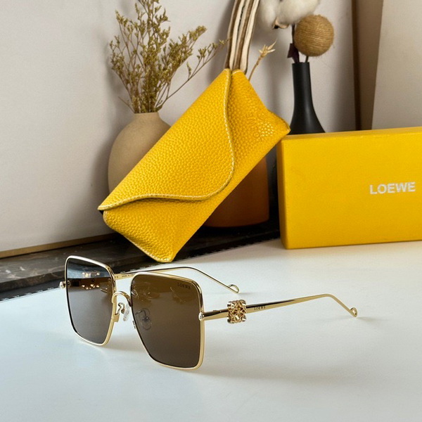 Loewe Sunglasses(AAAA)-010