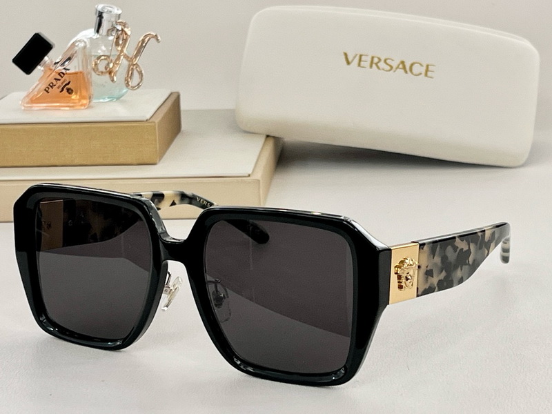 Versace Sunglasses(AAAA)-1026