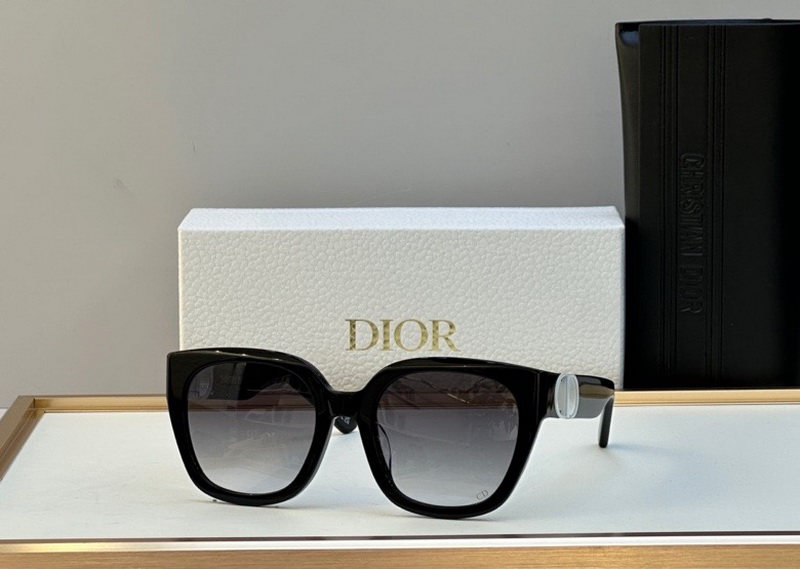 Dior Sunglasses(AAAA)-352