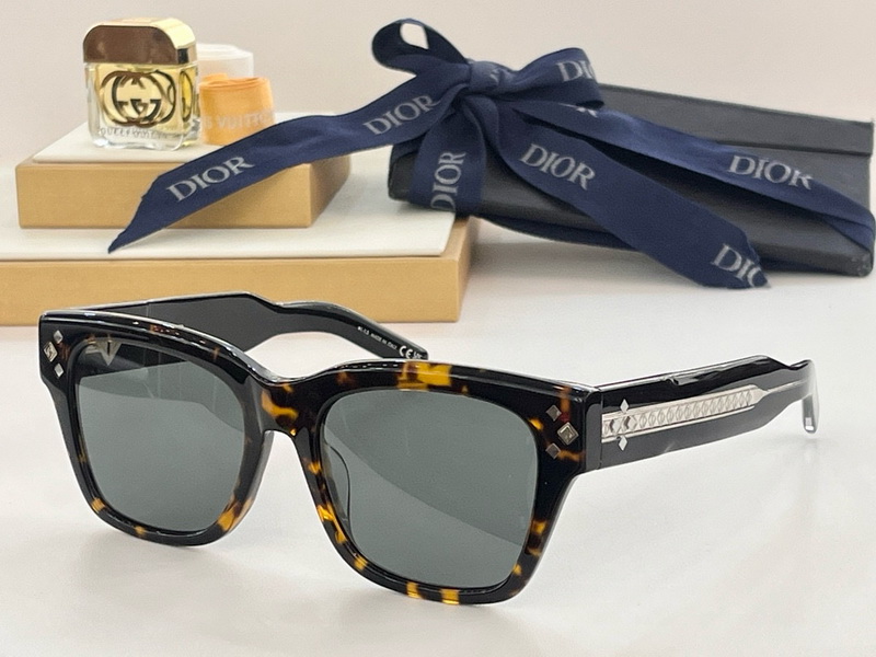 Dior Sunglasses(AAAA)-333