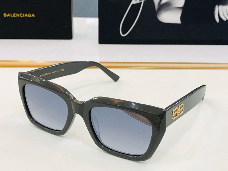 Balenciaga Sunglasses(AAAA)-119