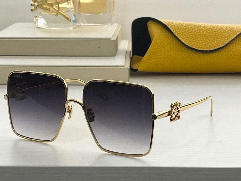 Loewe Sunglasses(AAAA)-004