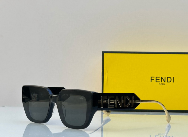 Fendi Sunglasses(AAAA)-252