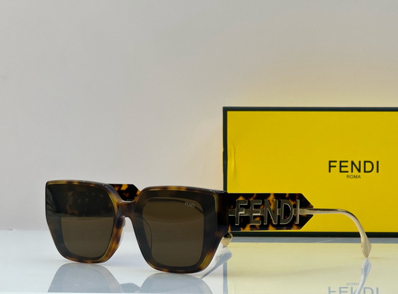 Fendi Sunglasses(AAAA)-250