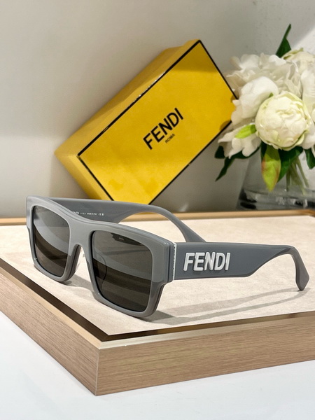 Fendi Sunglasses(AAAA)-243