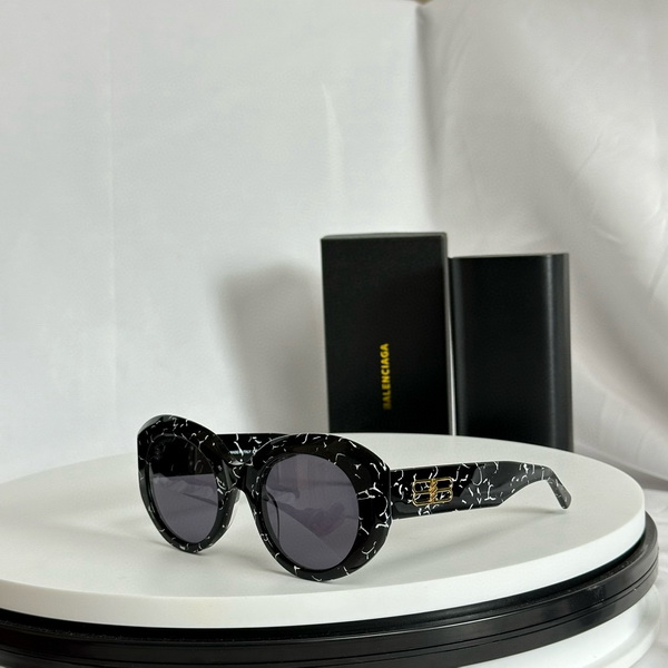 Balenciaga Sunglasses(AAAA)-089