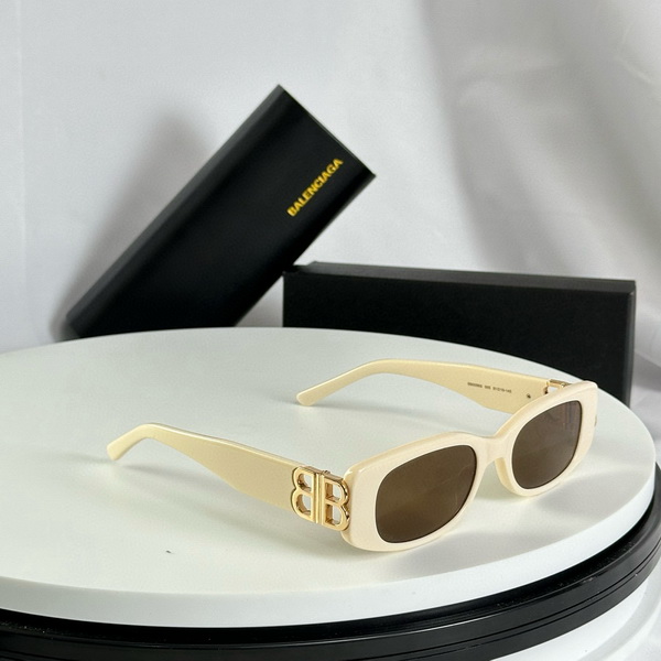 Balenciaga Sunglasses(AAAA)-082