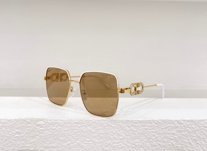 Ferragamo Sunglasses(AAAA)-182
