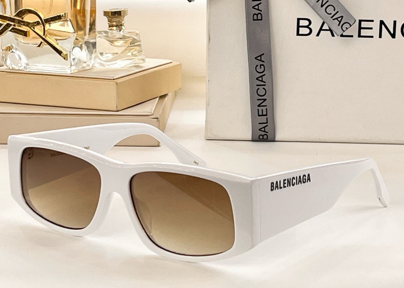 Balenciaga Sunglasses(AAAA)-068