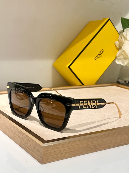 Fendi Sunglasses(AAAA)-221